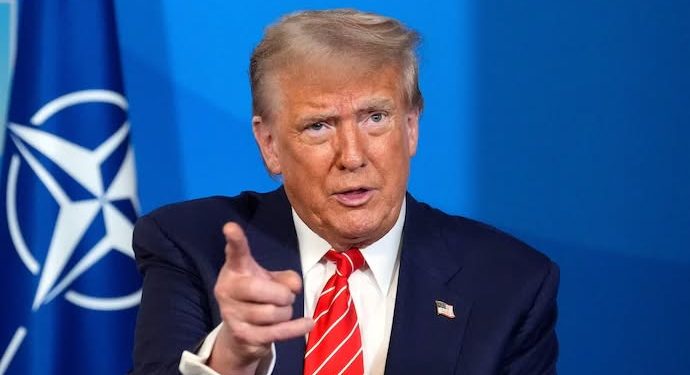 Donald Trump é diagnosticado com insuficiência venosa crônica nas pernas