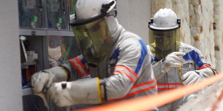 Quatro pessoas são presas por furto de energia elétrica em Caririaçu