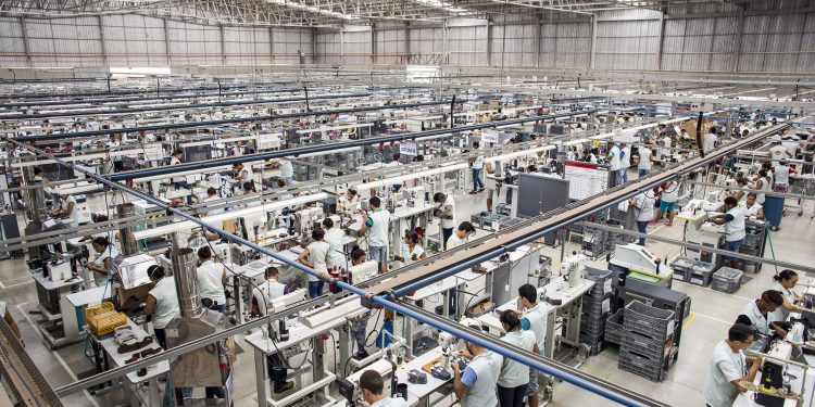 Indústria do Ceará registra segundo maior crescimento do Brasil em maio, segundo IBGE