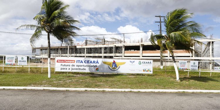 Governo assina ordem de serviço para segunda etapa do ITA Ceará e oficializa campus Iracema da UFC