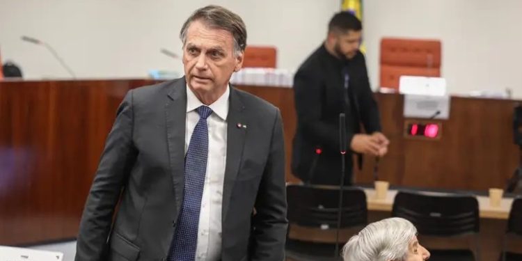 PGR pede condenação de Bolsonaro por tentativa de golpe de Estado e organização criminosa