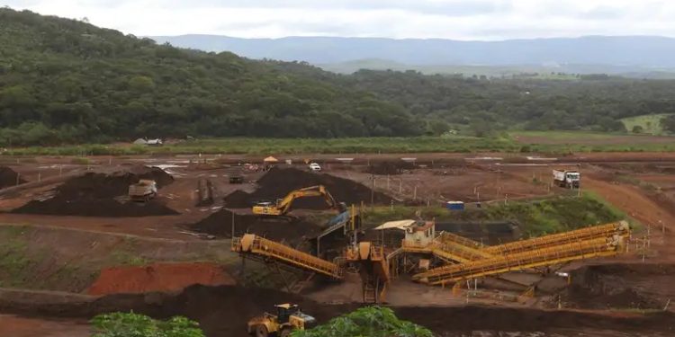 Interesse dos EUA por terras raras brasileiras é visto como “balão de ensaio”, avaliam diplomatas