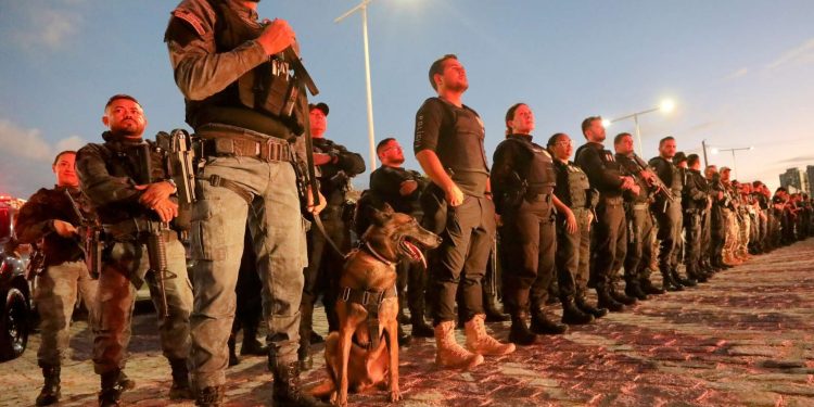 Operação Integração Saturação Total mobiliza mais de 1.800 policiais no Ceará