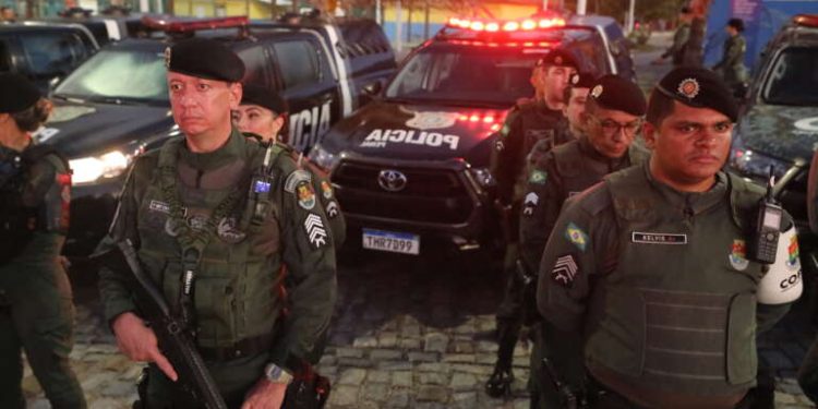 Operação Integração Saturação Total mobiliza mais de 1.800 policiais no Ceará