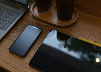 Celulares podem ouvir conversas e influenciar anúncios? Pesquisa responde