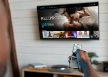 Streaming ganha espaço nos lares cearenses e desafia TV por assinatura