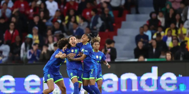 Brasil conquista a Copa América Feminina em final épica contra a Colômbia