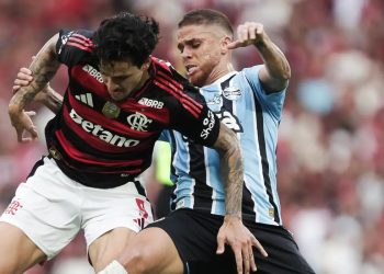 Flamengo empata com Grêmio e vê vantagem na liderança do Brasileirão diminuir
