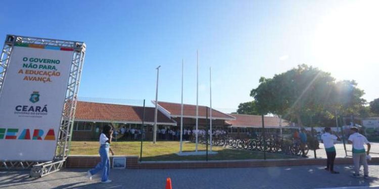 Governo do Ceará inaugura primeira escola quilombola de ensino médio em tempo integral