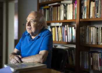 O cronista que fez o Brasil rir de si mesmo – Por Mirta Lourenço