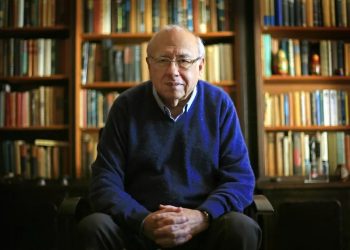 Luis Fernando Verissimo é internado em UTI com princípio de pneumonia