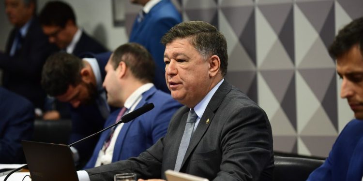 Oposição assume presidência e relatoria da CPMI que investiga descontos ilegais em benefícios do INSS