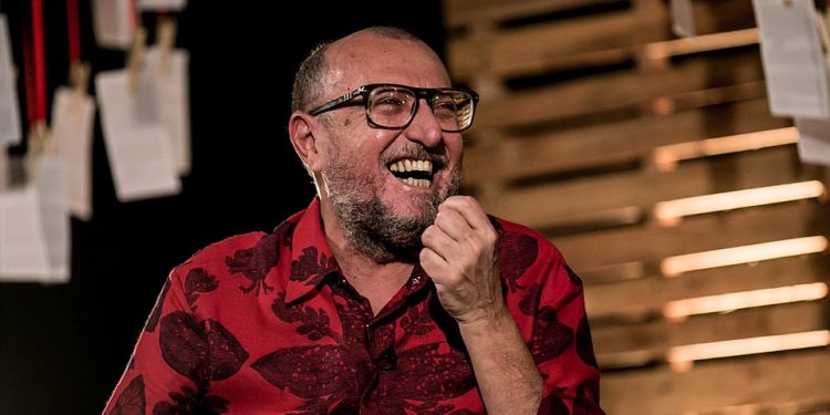 Natural do Crato, Xico Sá já atuou como repórter investigativo e trabalhou vários veículos de imprensa (Foto: Mídia NINJA/Creative Commons)