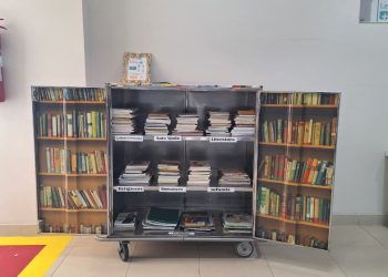 Leitura em Movimento: projeto do Hospital Regional do Cariri leva livros a pacientes internados