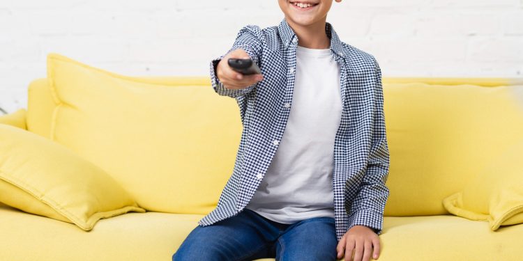 Nova classificação indicativa propõe restrição de conteúdos para crianças menores de 6 anos