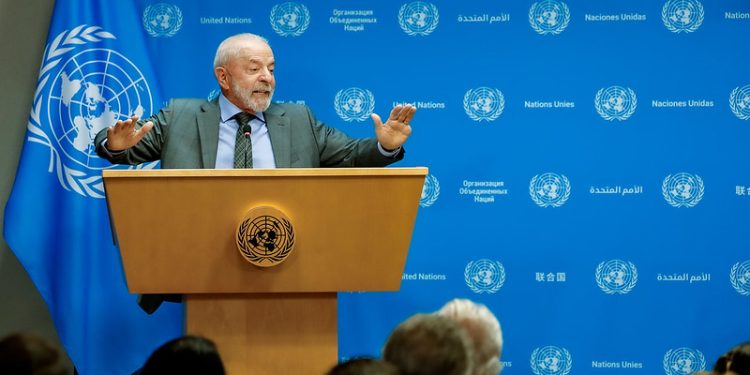 ‘Teve o destino que mereceu’, diz Lula sobre arquivamento da PEC da Blindagem no Senado