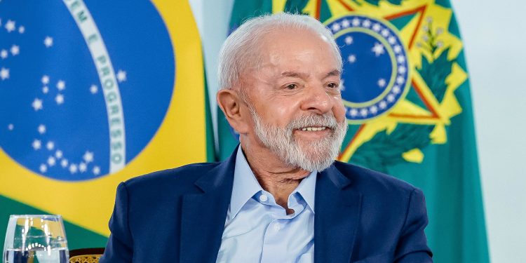 Quaest: Lula lidera em todos os cenários de 1º e 2º turno para 2026