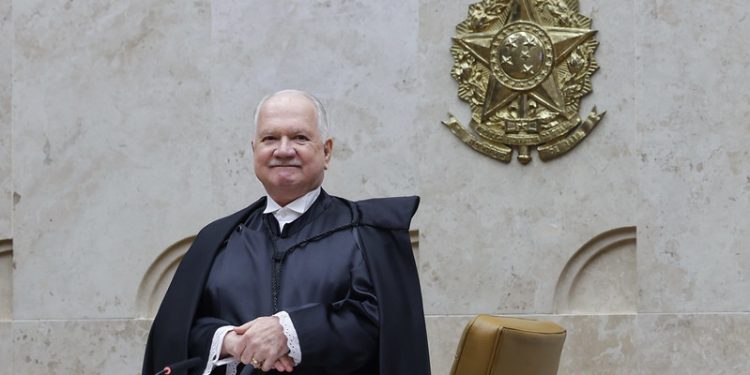 Fachin assume presidência do STF para mandato até 2027; Moraes é o vice