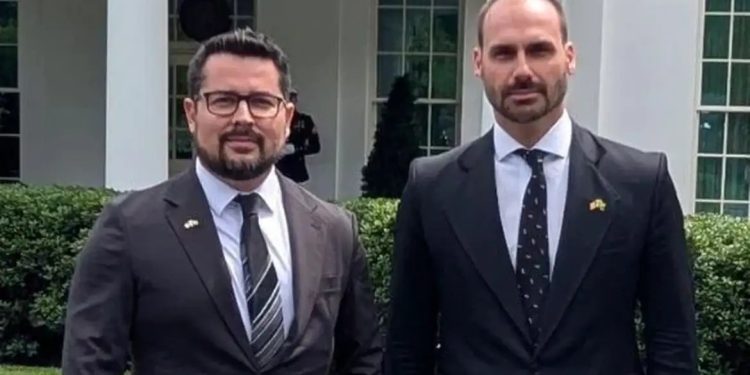 PGR denuncia Eduardo Bolsonaro e Paulo Figueiredo por coação