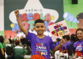 Prêmio Escola Nota 10 reconhece melhores resultados da educação no Ceará