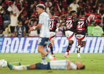 Flamengo empata com o Racing e vai à quinta final de Libertadores