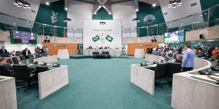 Alece aprova Refis 2025 no Ceará com descontos de até 100% em multas e juros