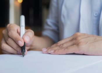 Ceará tem concursos e seleções abertas com salários de até R$ 8 mil