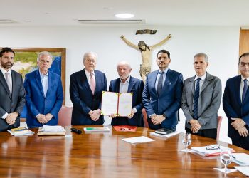 Presidente da República, Luiz Inácio Lula da Silva, durante assinatura do Projeto de Lei Antifacção nesta sexta-feira (31) (Foto: Ricardo Stuckert/PR)