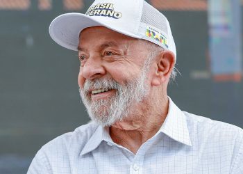 "Um grupo de pessoas muito ricas vai passar a contribuir com o mínimo. O nome disso é justiça tributária", declarou Lula (Foto: Ricardo Stuckert/PR)