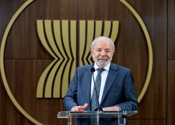 Presidente da República, Luiz Inácio Lula da Silva, durante conversa com a imprensa em Jacarta, na Indonésia (Foto: Ricardo Stuckert/PR)