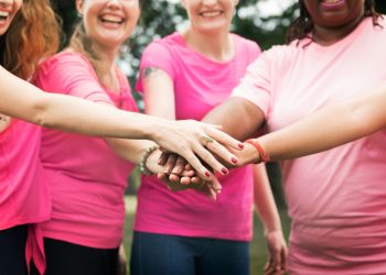 A força de um lembrete chamado Outubro Rosa – Por Mirta Lourenço