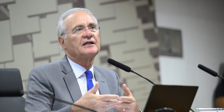 Renan Calheiros será o relator da proposta que amplia isenção do Imposto de Renda até R$ 5 mil