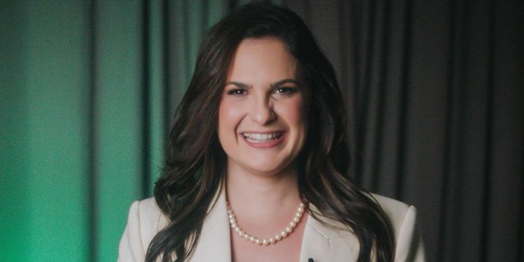 Sâmia Farias é indicada por Elmano de Freitas para novo mandato à frente da Defensoria Pública do Ceará