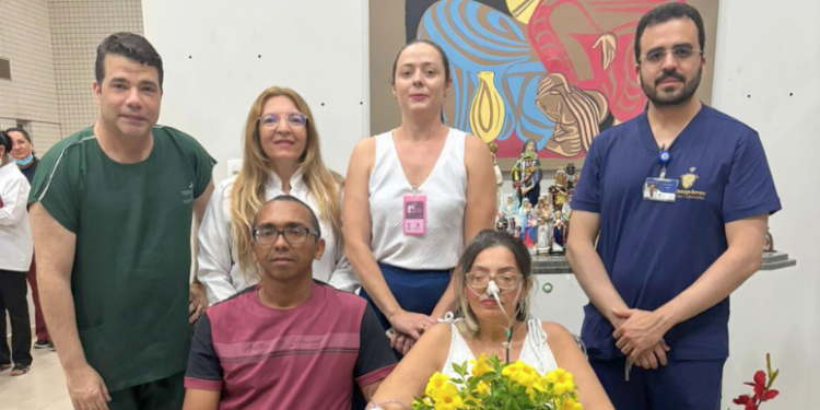 Paciente realiza sonho de casamento religioso dentro do Hospital Regional do Cariri