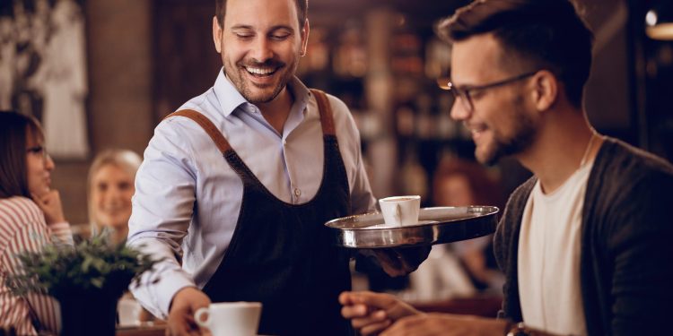 Fim de ano impulsiona contratações temporárias no Ceará; 3 mil vagas são previstas até dezembro