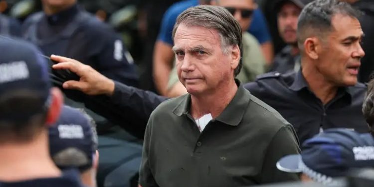 STF publica acórdão de julgamento de recursos de Bolsonaro; o que pode acontecer agora?