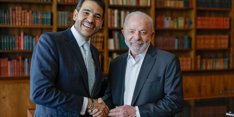 Com perfil técnico e proximidade com Lula, Jorge Messias é indicado ao STF