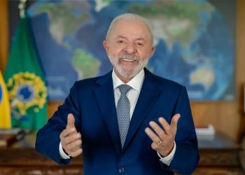 Lula afirma que desigualdade no Brasil é a menor da história e destaca isenção do IR