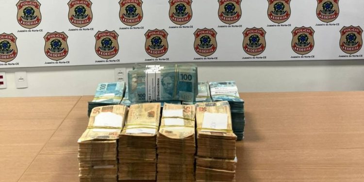 Polícia Federal prende dois homens com R$ 400 mil em Iguatu durante investigação sobre fraudes na merenda escolar