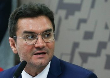 União Brasil expulsa Celso Sabino após impasse sobre permanência no Ministério do Turismo