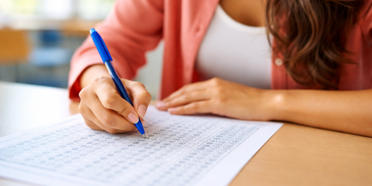 Ceará tem concursos e seleções abertas com salários de até R$ 9,9 mil