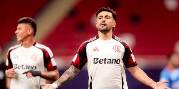 Flamengo bate Cruz Azul por 2 a 1 com brilho de Arrascaeta e avança à semifinal da Copa Intercontinental