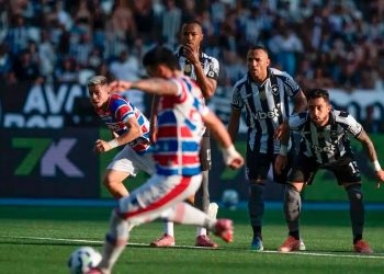 Fortaleza e Ceará são rebaixados à Série B após derrotas na última rodada do Brasileirão