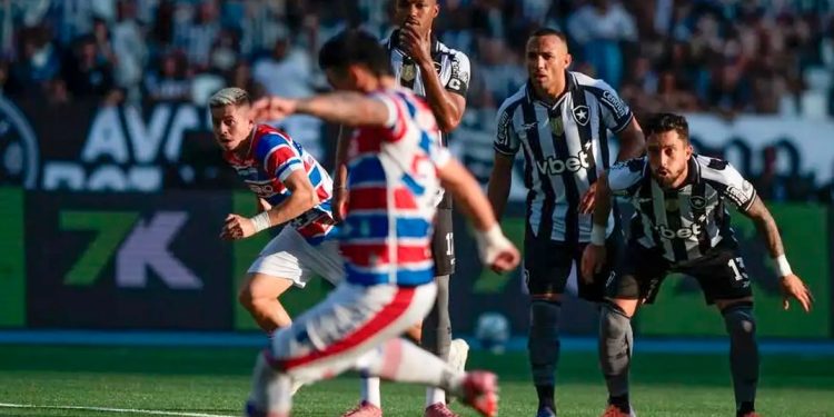 Fortaleza e Ceará são rebaixados à Série B após derrotas na última rodada do Brasileirão