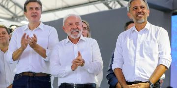 Ministro afirma que eventual saída seria para apoiar reeleições de Elmano de Freitas no Ceará e do presidente Lula (Foto: Hiane Braun/Governo do Ceará)