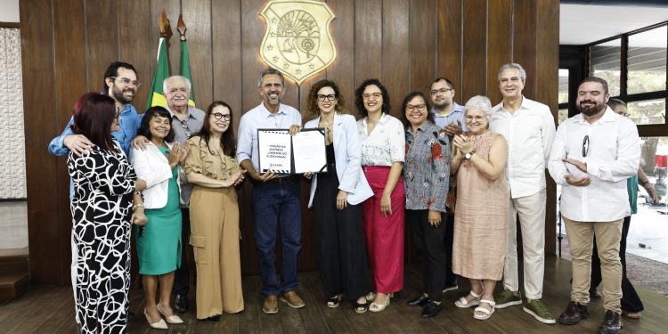 Governo do Ceará sanciona criação da Empresa Cearense do Audiovisual e plano de carreiras da Cultura