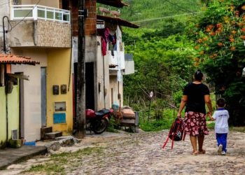 Brasil registra menor nível de pobreza e extrema pobreza desde 2012, aponta IBGE