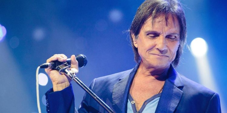 Roberto Carlos sofre acidente durante gravação de especial da TV Globo em Gramado