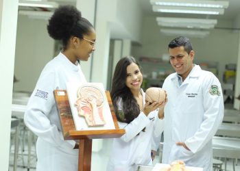 Curso de medicina da UFCA alcança conceito 4 no Enamed