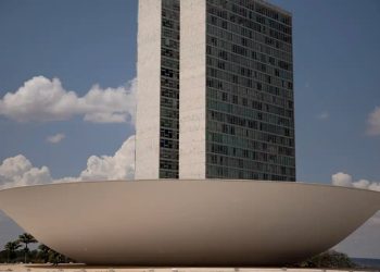 Câmara dos Deputados abre inscrições para concurso público com 70 vagas imediatas